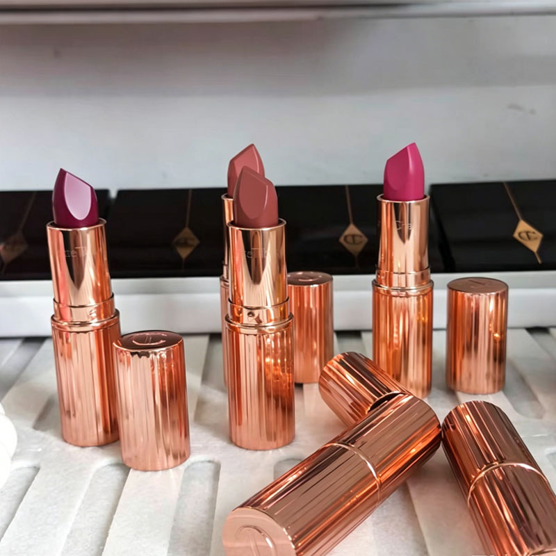 Luxury CT Brand Makeup Set Ski - огляд і ціна Luxury Skincare And Makeup Brands